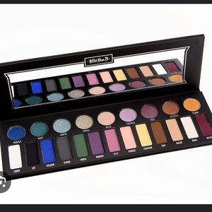 Kat Von D Metal Matte Eyeshadow palette